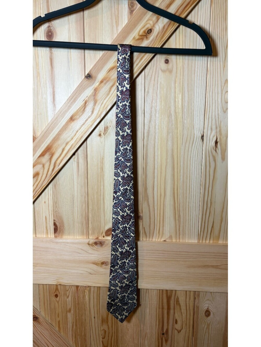 Egon Von Furstenberg 100% Silk Paisley Patterned Tie